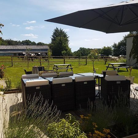 La Bastide Du Bonheur Chambres Et Tables D'Hotes Ger  Eksteriør bilde